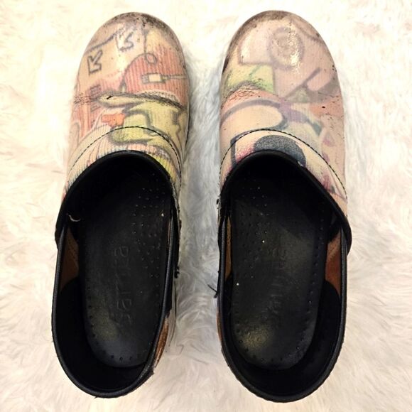 Sanita Leather Abstract Graffiti Clogs - Picture 2 of 8